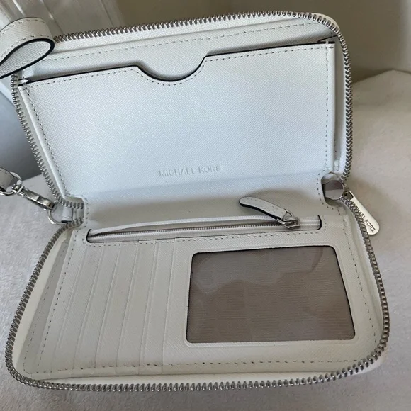 Michael Kors White and Sliver Cut-Out Wallet EUC - Picture 6 of 7